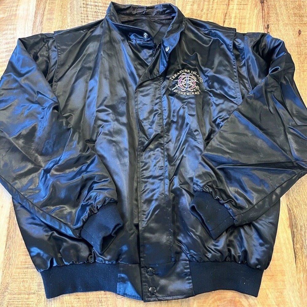 VINTAGE MEN’S BLACK LAS VEGAS TREASURE ISLAND SATIN JACKET LARGE